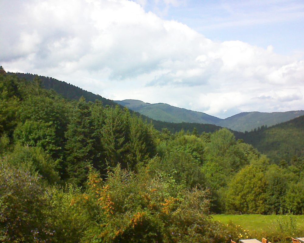 Le petit ballon vu depuis le Domaine Langmatt à Murbach le 09.09.2019 à 15:15 Le petit ballon (Alsace, Vosges) le 09.09.2019 à 15:15