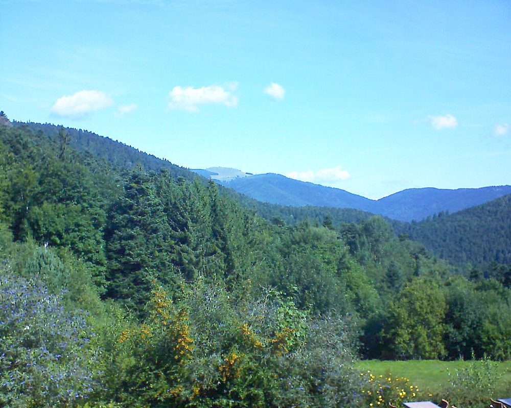 Le petit ballon vu depuis le Domaine Langmatt à Murbach le 10.09.2019 à 11:15 Le petit ballon (Alsace, Vosges) le 10.09.2019 à 11:15