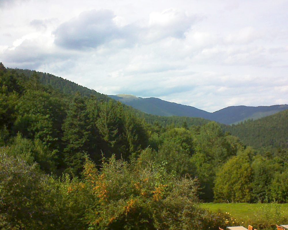 Le petit ballon vu depuis le Domaine Langmatt à Murbach le 10.09.2019 à 16:00 Le petit ballon (Alsace, Vosges) le 10.09.2019 à 16:00