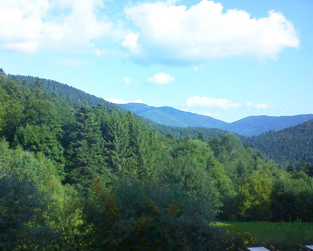 Le petit ballon vu depuis le Domaine Langmatt à Murbach le 11.09.2019 à 10:15 Le petit ballon (Alsace, Vosges) le 11.09.2019 à 10:15