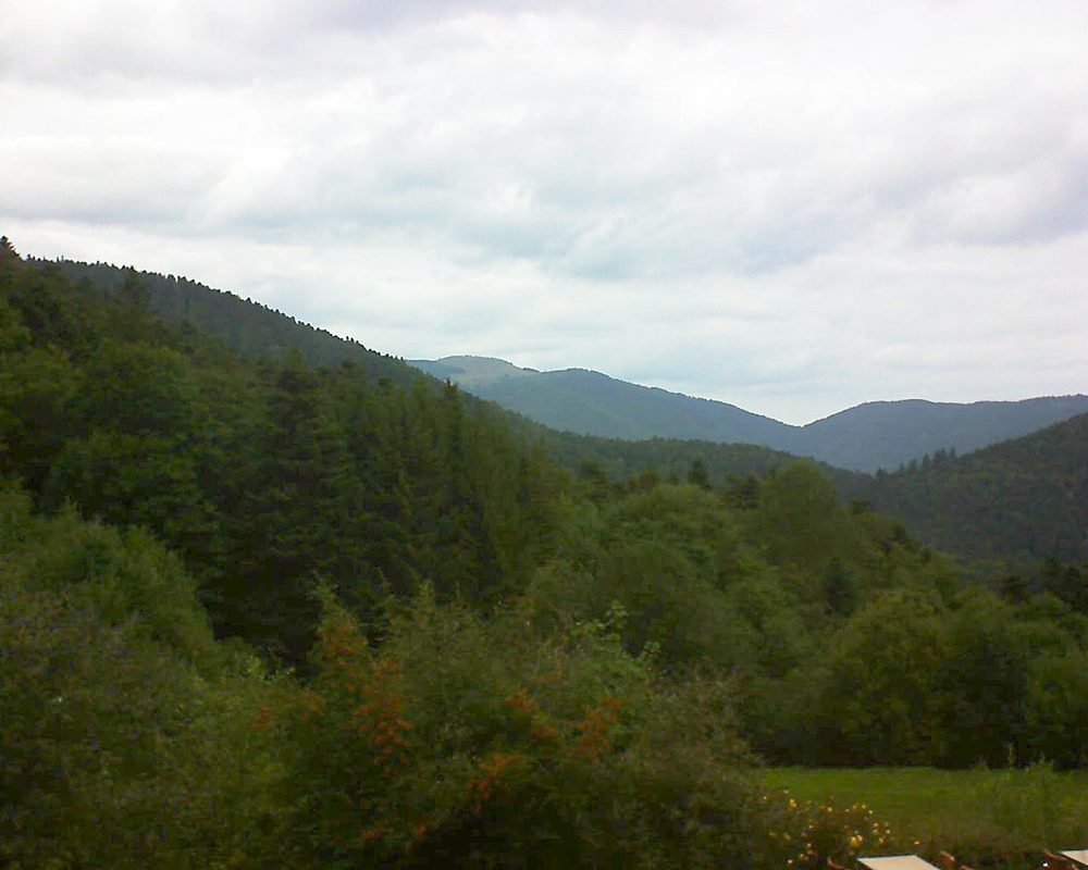 Le petit ballon vu depuis le Domaine Langmatt à Murbach le 11.09.2019 à 13:15 Le petit ballon (Alsace, Vosges) le 11.09.2019 à 13:15