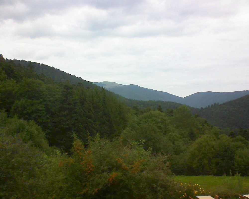 Le petit ballon vu depuis le Domaine Langmatt à Murbach le 11.09.2019 à 13:45 Le petit ballon (Alsace, Vosges) le 11.09.2019 à 13:45