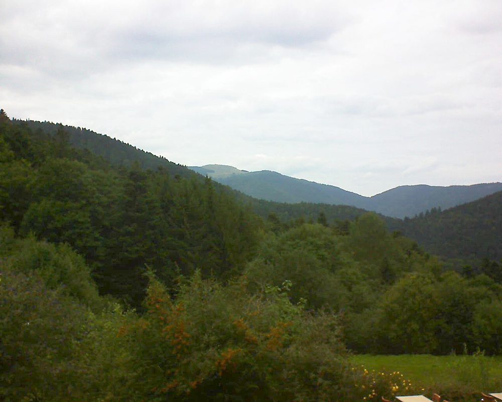 Le petit ballon vu depuis le Domaine Langmatt à Murbach le 11.09.2019 à 14:00 Le petit ballon (Alsace, Vosges) le 11.09.2019 à 14:00