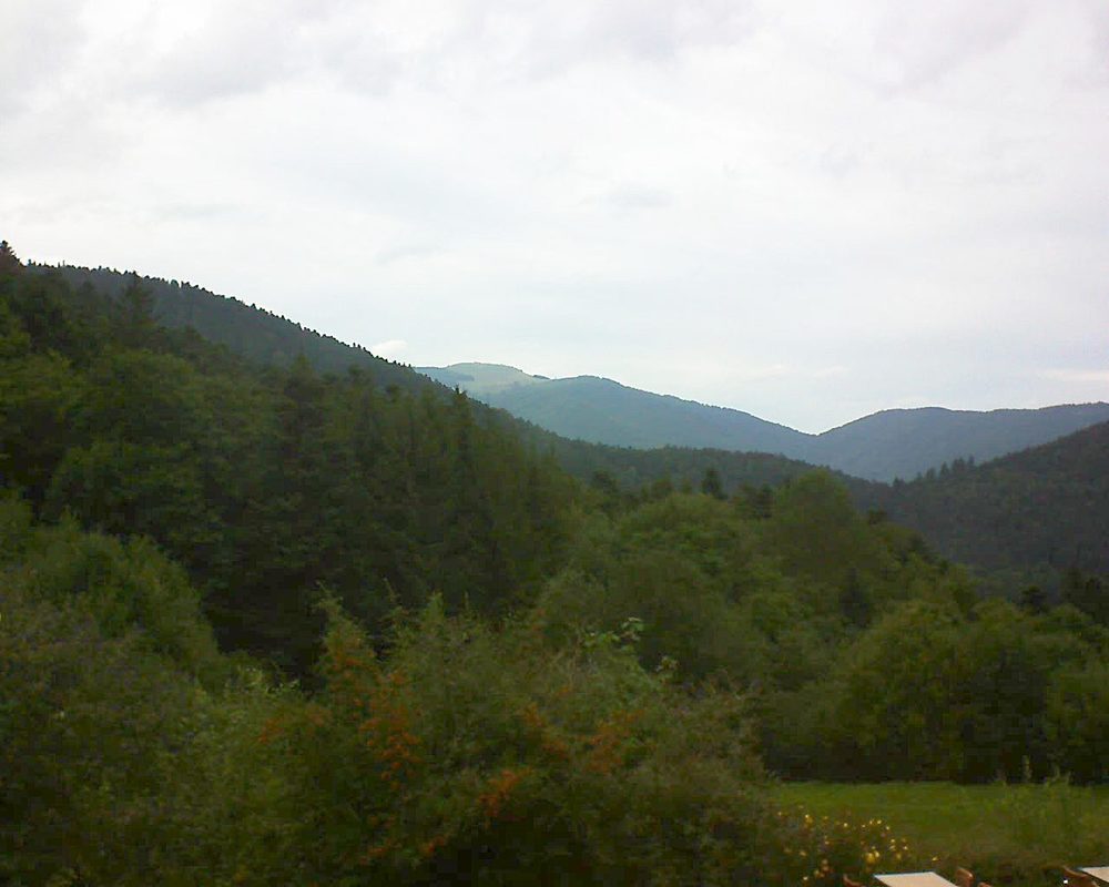 Le petit ballon vu depuis le Domaine Langmatt à Murbach le 11.09.2019 à 16:30 Le petit ballon (Alsace, Vosges) le 11.09.2019 à 16:30
