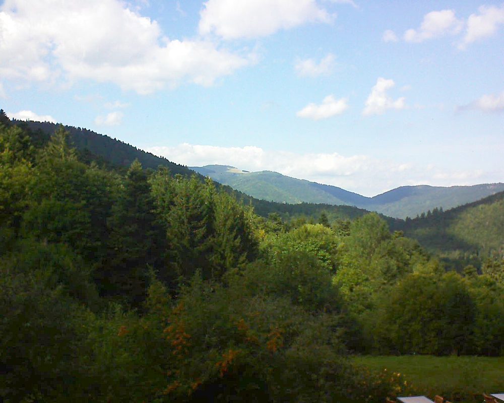 Le petit ballon vu depuis le Domaine Langmatt à Murbach le 15.09.2019 à 15:00 Le petit ballon (Alsace, Vosges) le 15.09.2019 à 15:00