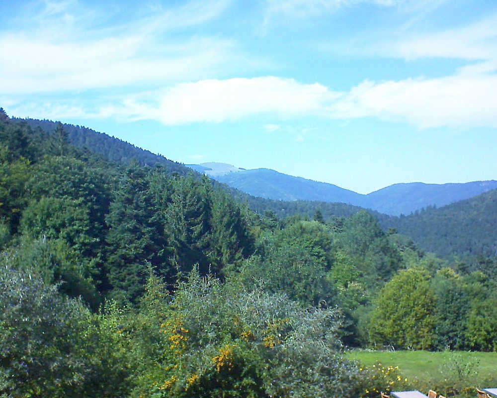 Le petit ballon vu depuis le Domaine Langmatt à Murbach le 18.09.2019 à 15:00 Le petit ballon (Alsace, Vosges) le 18.09.2019 à 15:00