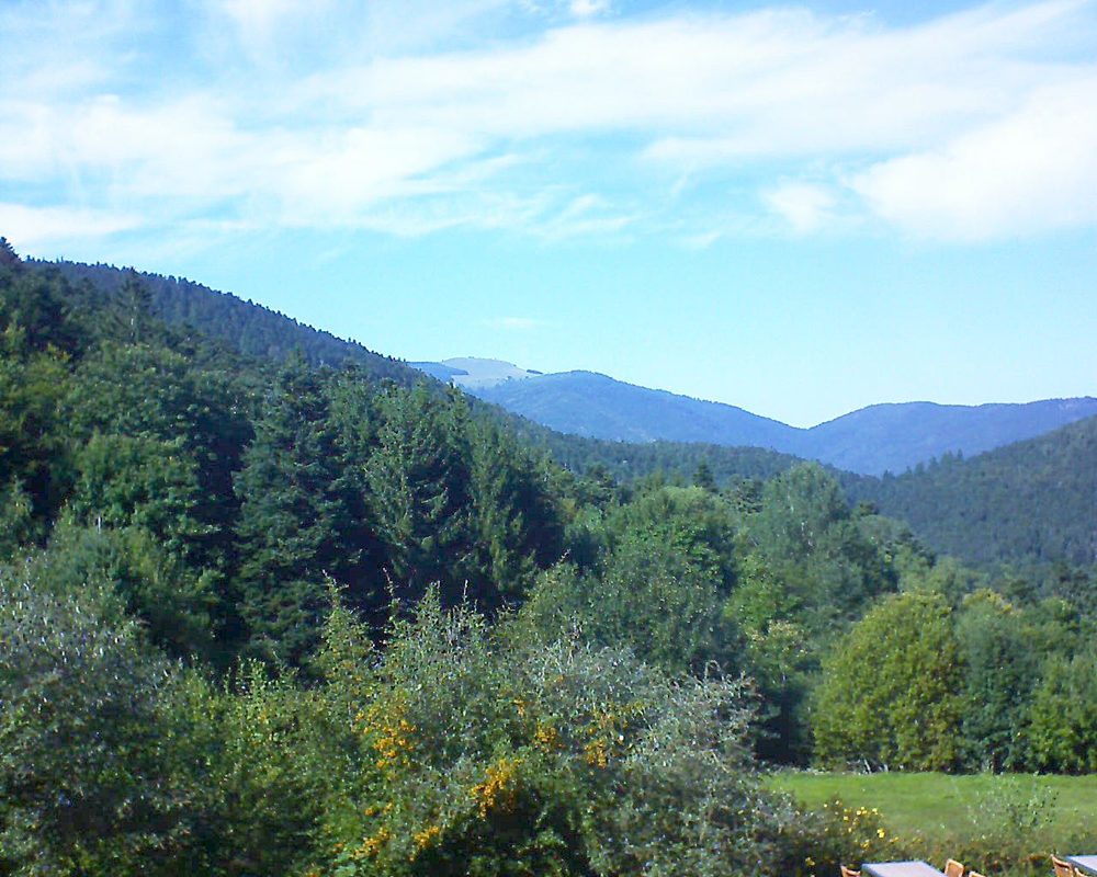 Le petit ballon vu depuis le Domaine Langmatt à Murbach le 18.09.2019 à 15:30 Le petit ballon (Alsace, Vosges) le 18.09.2019 à 15:30