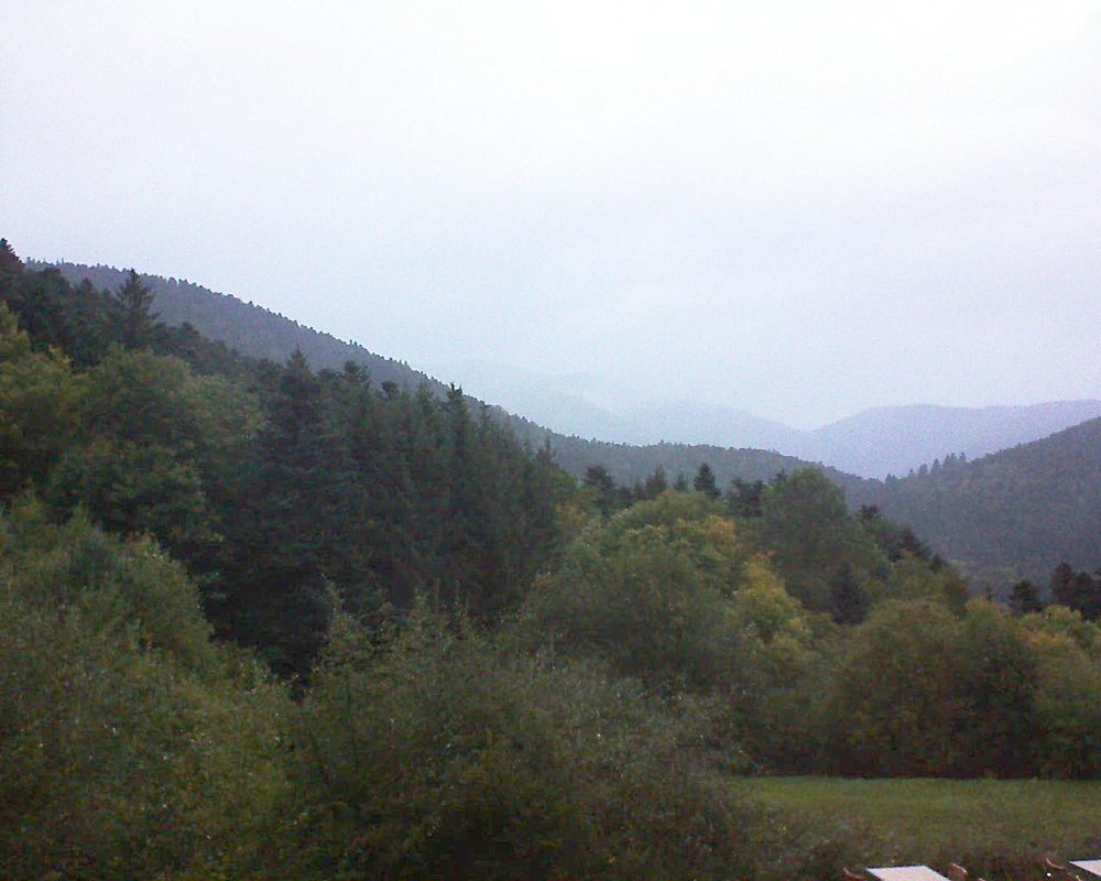 Le petit ballon vu depuis le Domaine Langmatt à Murbach le 08.10.2019 à 19:00 Le petit ballon (Alsace, Vosges) le 08.10.2019 à 19:00