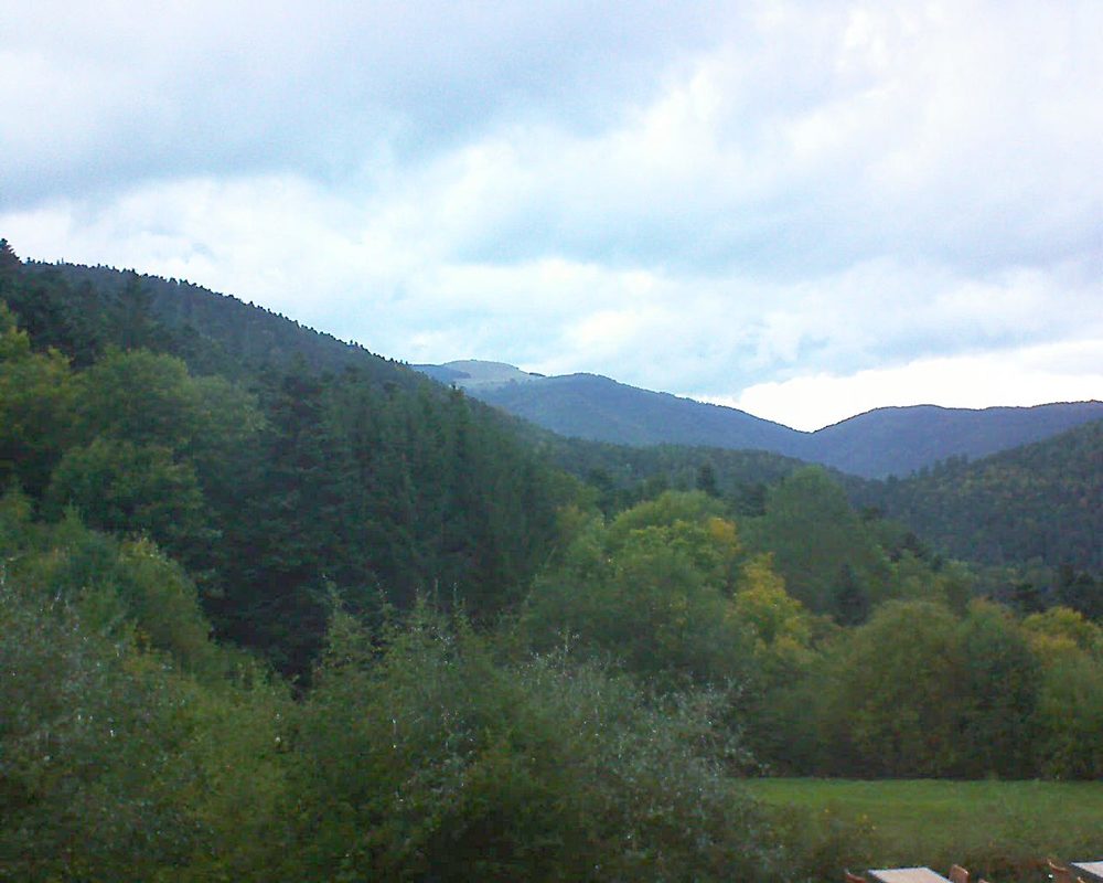 Le petit ballon vu depuis le Domaine Langmatt à Murbach le 10.10.2019 à 18:45 Le petit ballon (Alsace, Vosges) le 10.10.2019 à 18:45