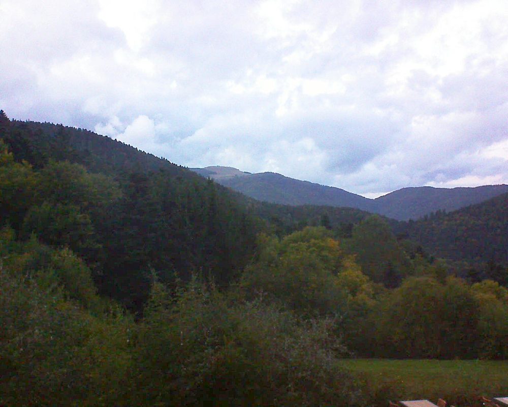 Le petit ballon vu depuis le Domaine Langmatt à Murbach le 10.10.2019 à 19:00 Le petit ballon (Alsace, Vosges) le 10.10.2019 à 19:00