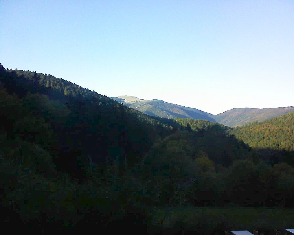 Le petit ballon vu depuis le Domaine Langmatt à Murbach le 16.10.2019 à 17:00 Le petit ballon (Alsace, Vosges) le 16.10.2019 à 17:00