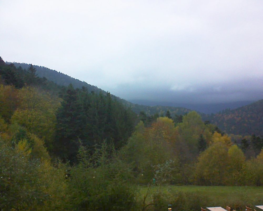 Le petit ballon vu depuis le Domaine Langmatt à Murbach le 08.11.2019 à 16:45 Le petit ballon (Alsace, Vosges) le 08.11.2019 à 16:45