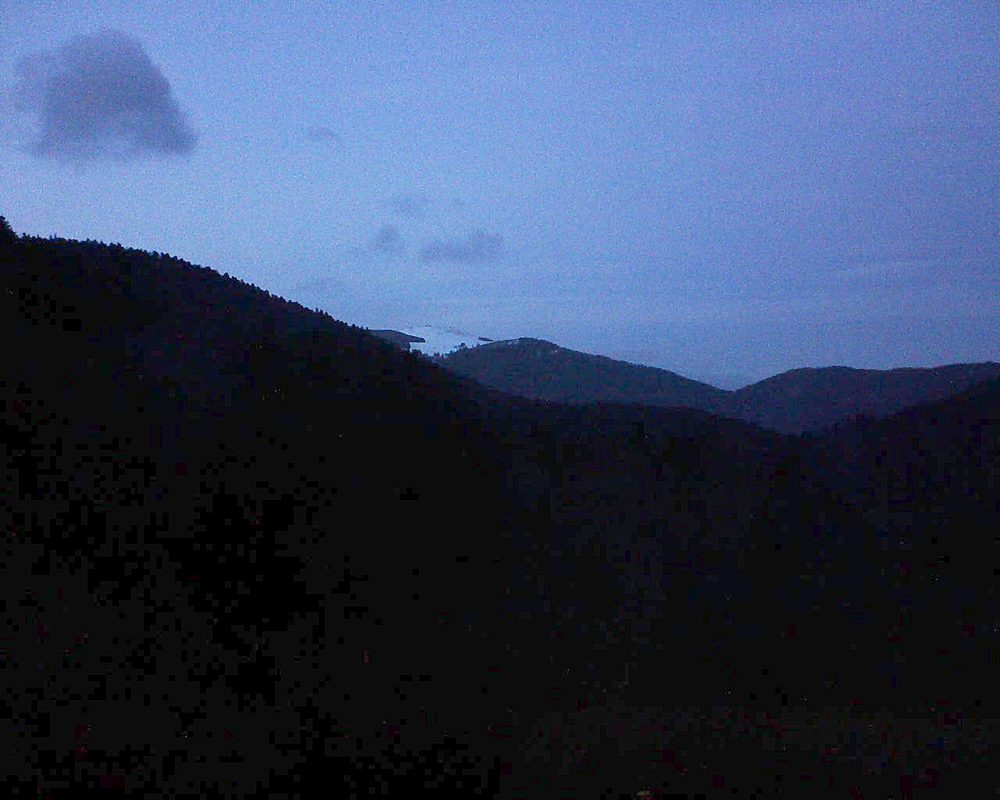 Le petit ballon vu depuis le Domaine Langmatt à Murbach le 14.12.2019 à 17:00 Le petit ballon (Alsace, Vosges) le 14.12.2019 à 17:00
