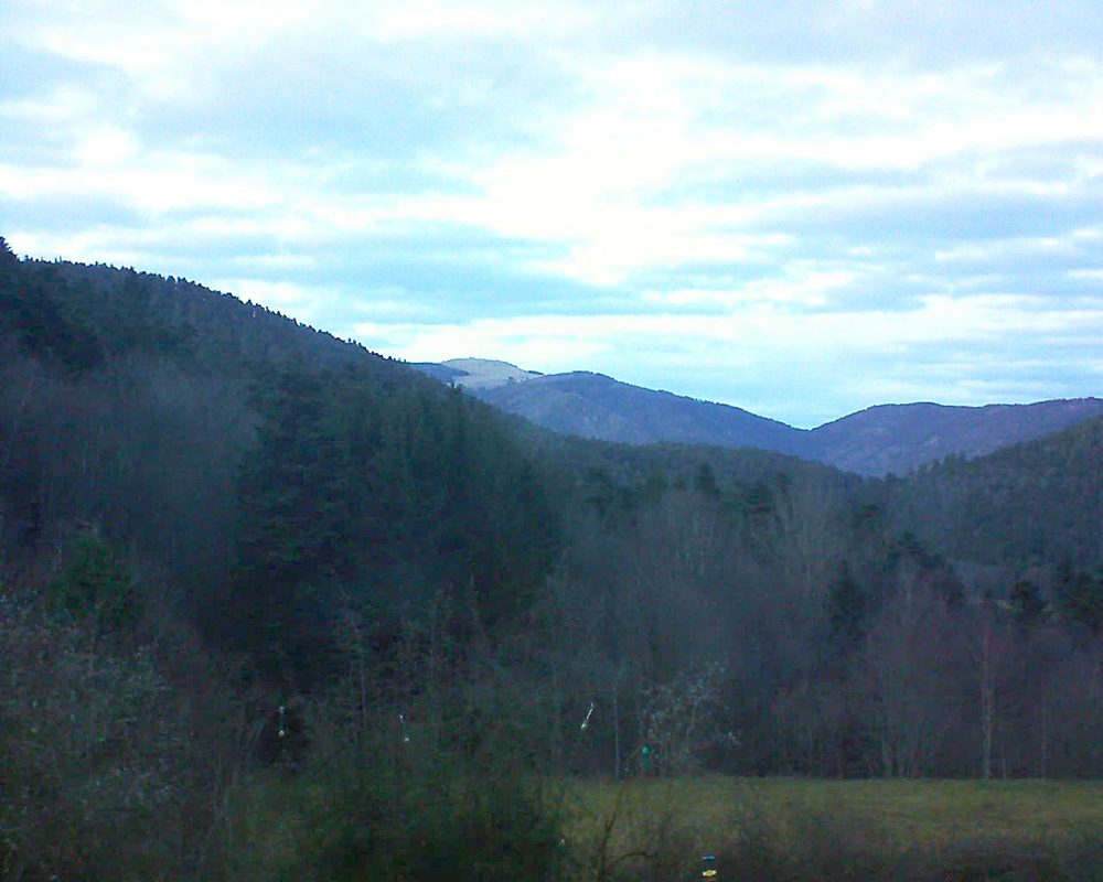 Le petit ballon vu depuis le Domaine Langmatt à Murbach le 13.01.2020 à 17:00 Le petit ballon (Alsace, Vosges) le 13.01.2020 à 17:00