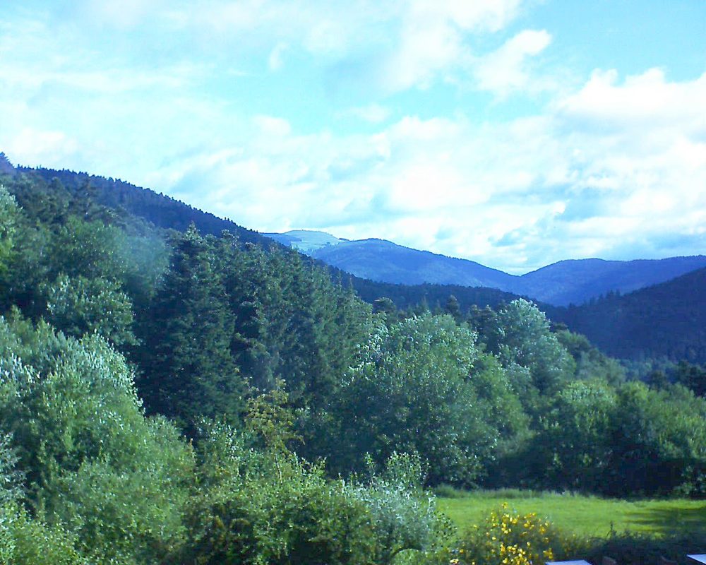Le petit ballon vu depuis le Domaine Langmatt à Murbach le 28.06.2020 à 09:00 Le petit ballon (Alsace, Vosges) le 28.06.2020 à 09:00