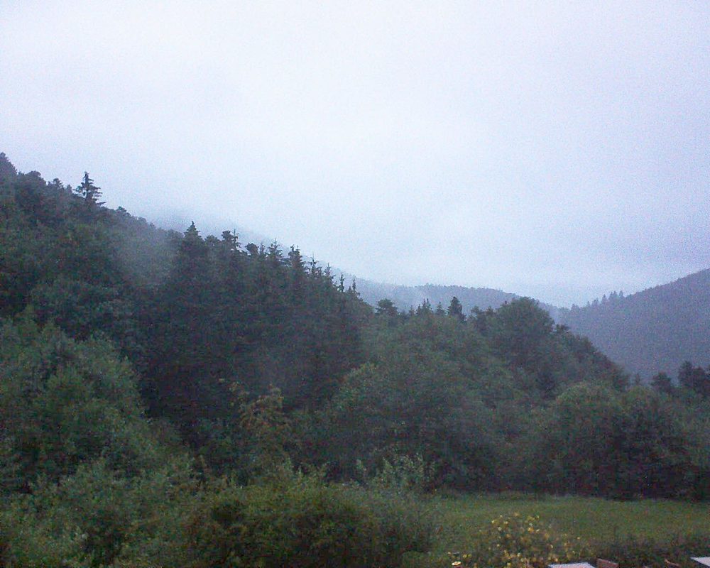 Le petit ballon vu depuis le Domaine Langmatt à Murbach le 28.06.2020 à 21:15 Le petit ballon (Alsace, Vosges) le 28.06.2020 à 21:15