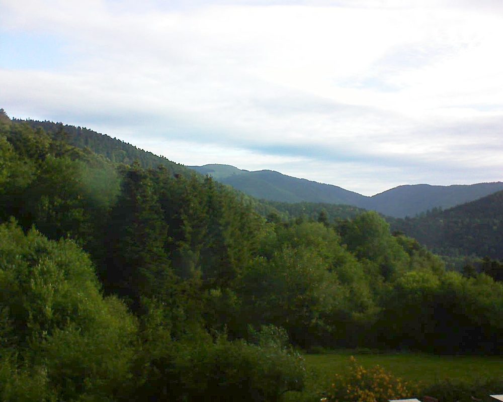 Le petit ballon vu depuis le Domaine Langmatt à Murbach le 30.06.2020 à 07:45 Le petit ballon (Alsace, Vosges) le 30.06.2020 à 07:45