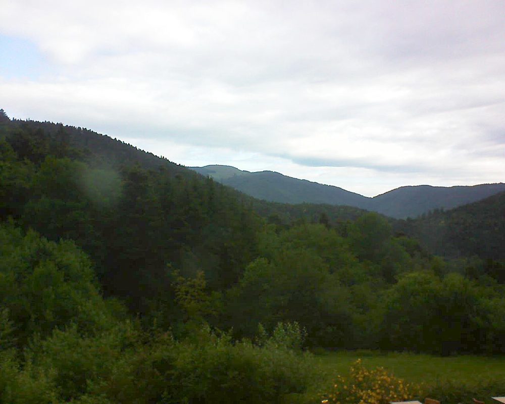Le petit ballon vu depuis le Domaine Langmatt à Murbach le 30.06.2020 à 08:30 Le petit ballon (Alsace, Vosges) le 30.06.2020 à 08:30