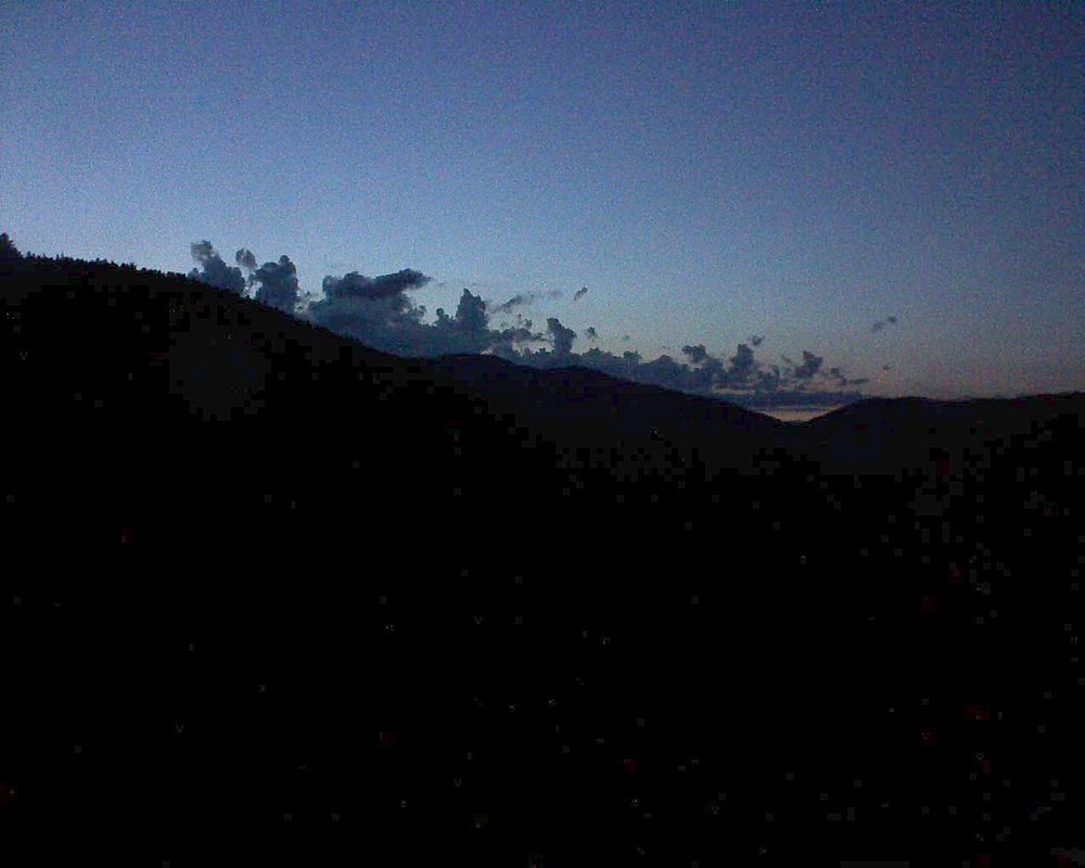 Le petit ballon vu depuis le Domaine Langmatt à Murbach le 01.07.2020 à 22:15 Le petit ballon (Alsace, Vosges) le 01.07.2020 à 22:15