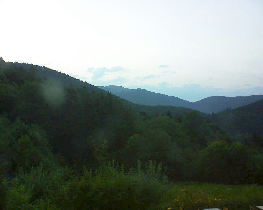 Le petit ballon vu depuis le Domaine Langmatt à Murbach le 21.07.2020 à 21:15 Le petit ballon (Alsace, Vosges) le 21.07.2020 à 21:15