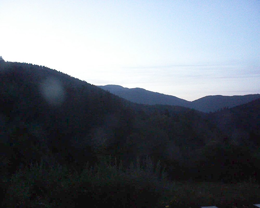 Le petit ballon vu depuis le Domaine Langmatt à Murbach le 29.07.2020 à 21:30 Le petit ballon (Alsace, Vosges) le 29.07.2020 à 21:30
