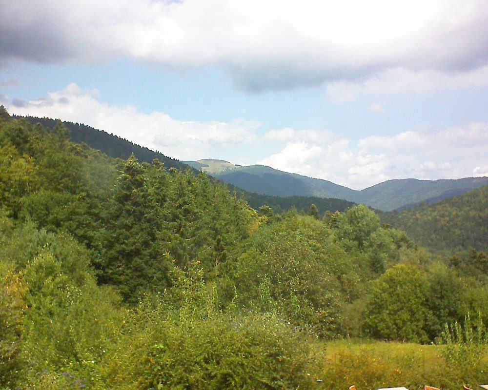 Le petit ballon vu depuis le Domaine Langmatt à Murbach le 02.09.2020 à 13:00 Le petit ballon (Alsace, Vosges) le 02.09.2020 à 13:00