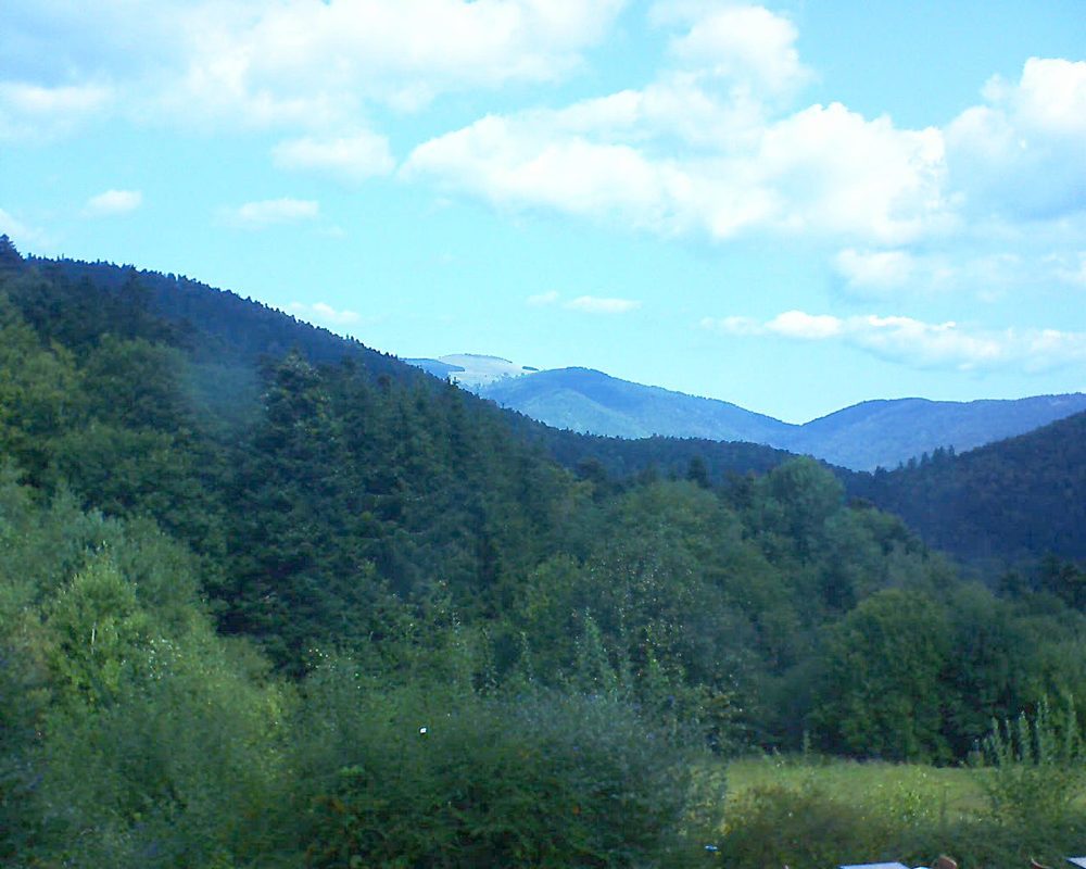 Le petit ballon vu depuis le Domaine Langmatt à Murbach le 12.09.2020 à 12:00 Le petit ballon (Alsace, Vosges) le 12.09.2020 à 12:00