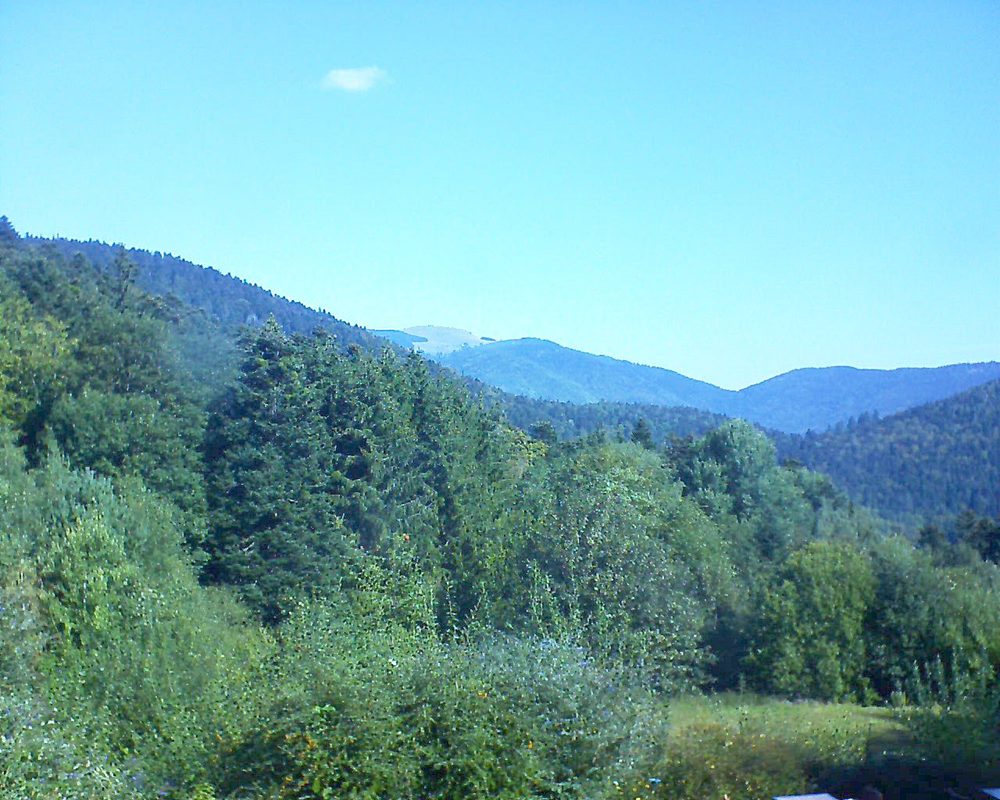 Le petit ballon vu depuis le Domaine Langmatt à Murbach le 15.09.2020 à 11:00 Le petit ballon (Alsace, Vosges) le 15.09.2020 à 11:00