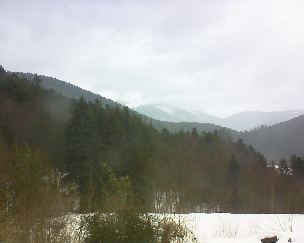 Le petit ballon vu depuis le Domaine Langmatt à Murbach le 21.01.2021 à 12:30 Le petit ballon (Alsace, Vosges) le 21.01.2021 à 12:30