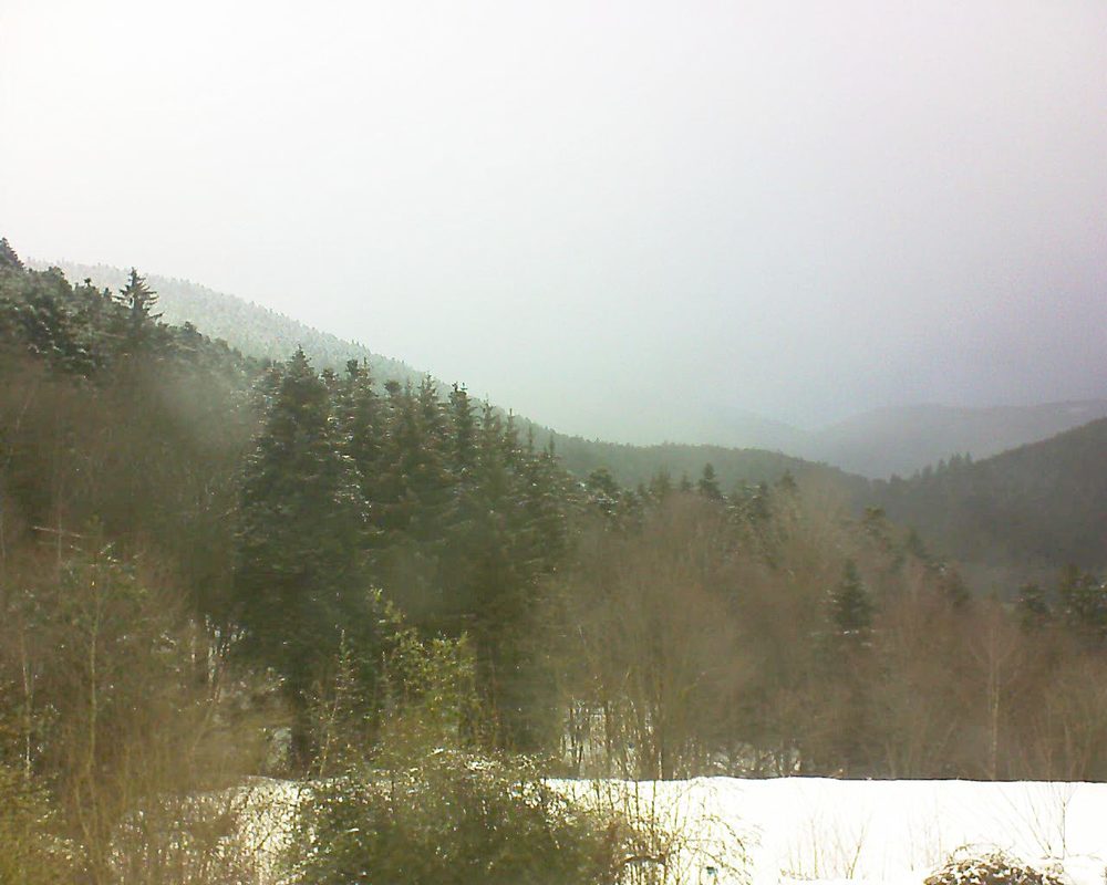 Le petit ballon vu depuis le Domaine Langmatt à Murbach le 23.01.2021 à 15:15 Le petit ballon (Alsace, Vosges) le 23.01.2021 à 15:15