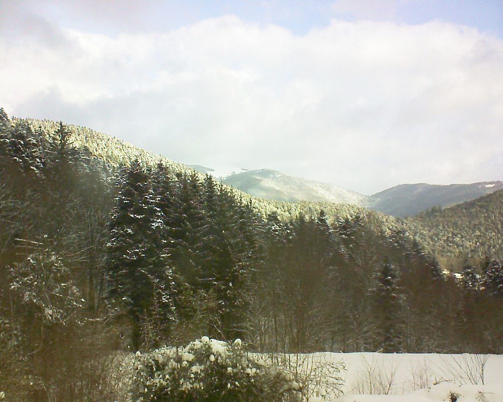 Le petit ballon vu depuis le Domaine Langmatt à Murbach le 26.01.2021 à 09:30 Le petit ballon (Alsace, Vosges) le 26.01.2021 à 09:30