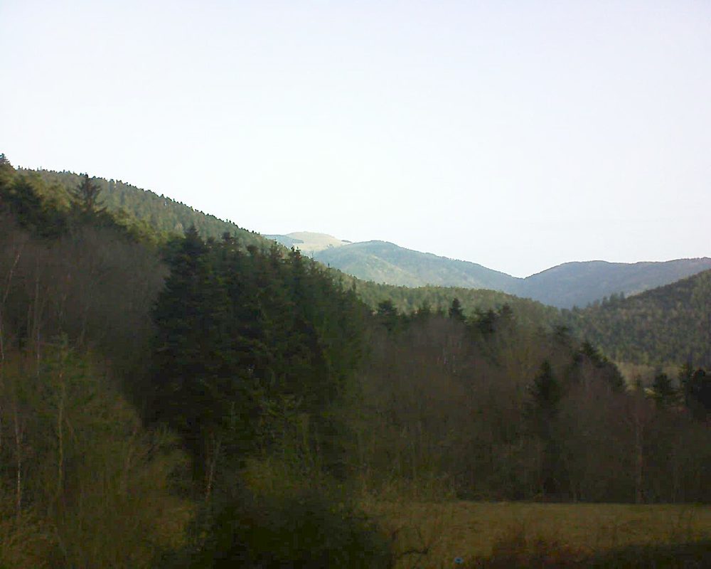 Le petit ballon vu depuis le Domaine Langmatt à Murbach le 23.02.2021 à 09:00 Le petit ballon (Alsace, Vosges) le 23.02.2021 à 09:00