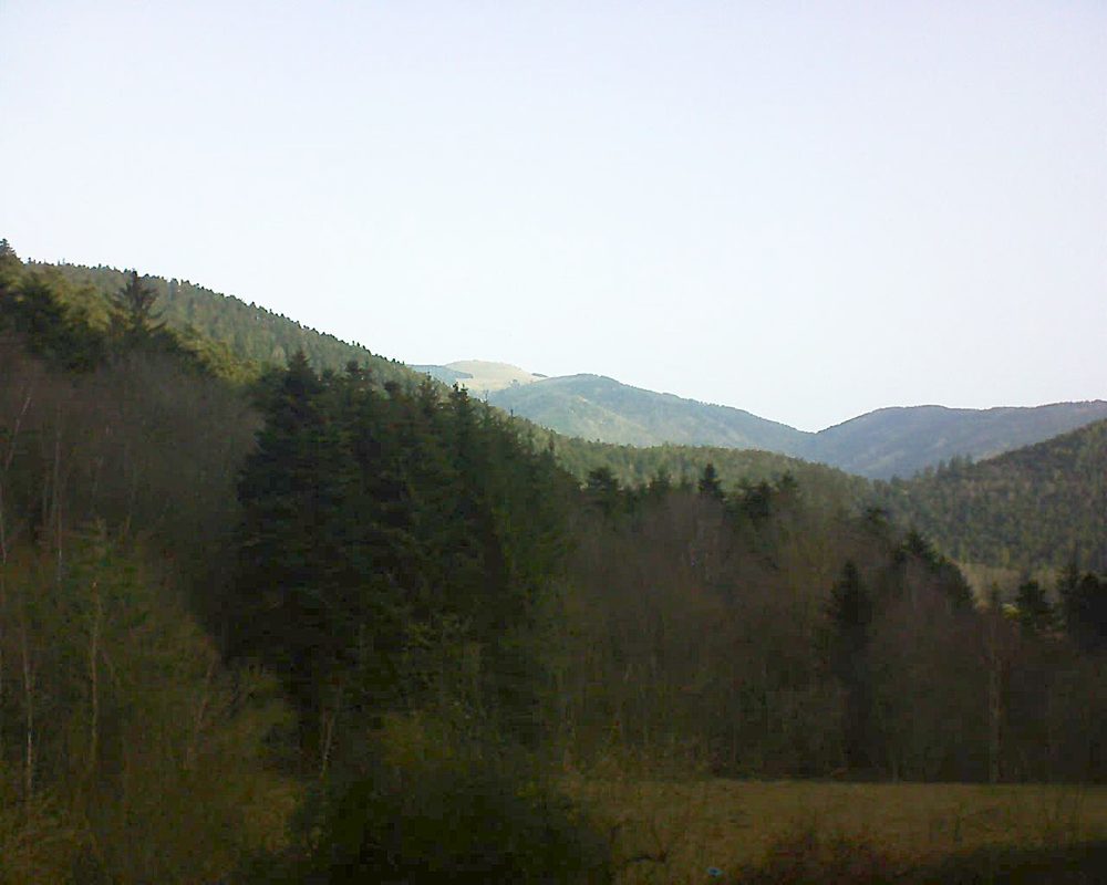 Le petit ballon vu depuis le Domaine Langmatt à Murbach le 23.02.2021 à 09:15 Le petit ballon (Alsace, Vosges) le 23.02.2021 à 09:15