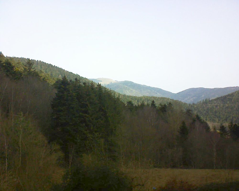 Le petit ballon vu depuis le Domaine Langmatt à Murbach le 23.02.2021 à 09:30 Le petit ballon (Alsace, Vosges) le 23.02.2021 à 09:30