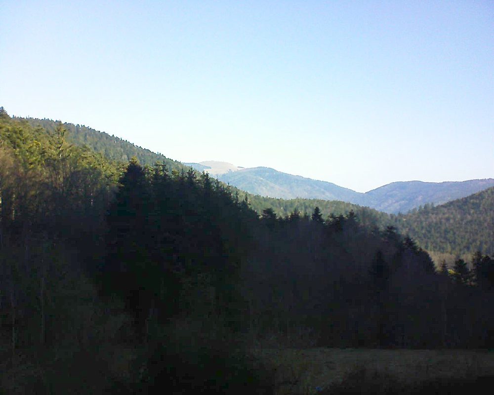 Le petit ballon vu depuis le Domaine Langmatt à Murbach le 02.03.2021 à 09:30 Le petit ballon (Alsace, Vosges) le 02.03.2021 à 09:30