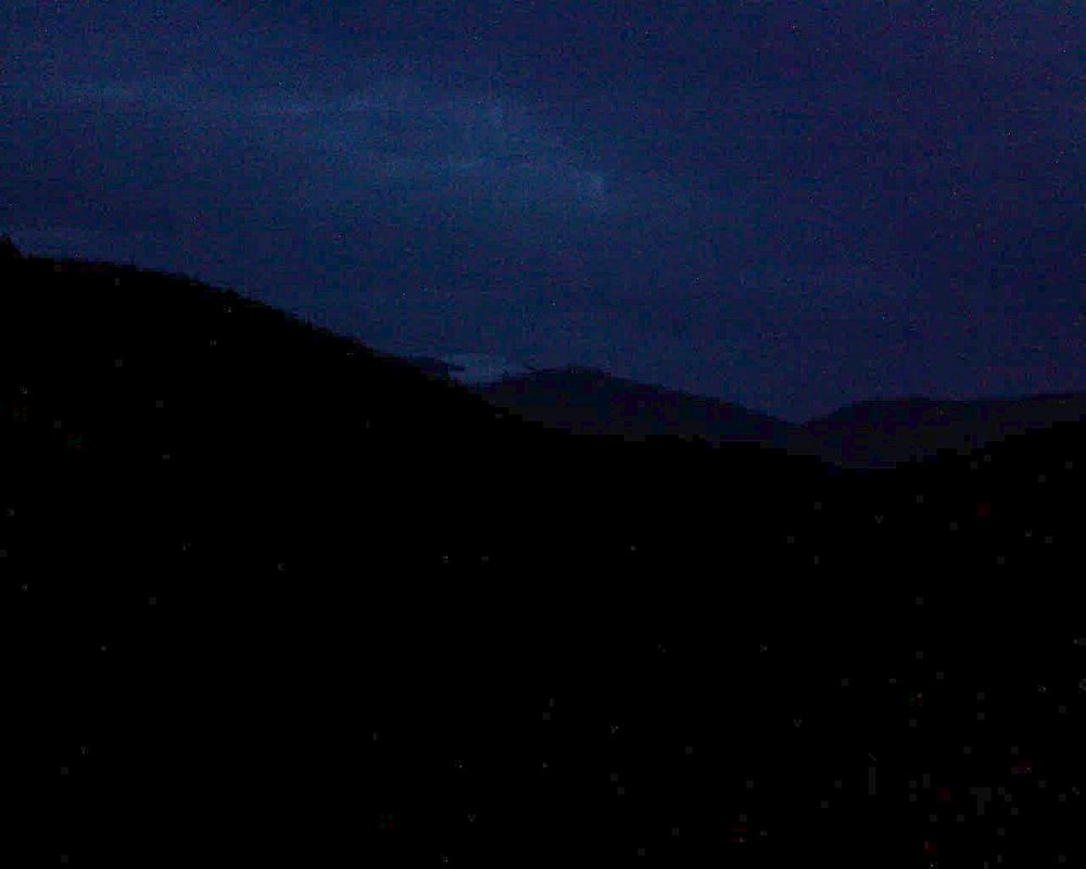 Le petit ballon vu depuis le Domaine Langmatt à Murbach le 08.04.2021 à 06:30 Le petit ballon (Alsace, Vosges) le 08.04.2021 à 06:30