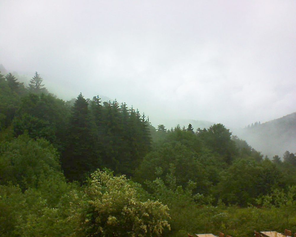Le petit ballon vu depuis le Domaine Langmatt à Murbach le 22.06.2021 à 10:15 Le petit ballon (Alsace, Vosges) le 22.06.2021 à 10:15