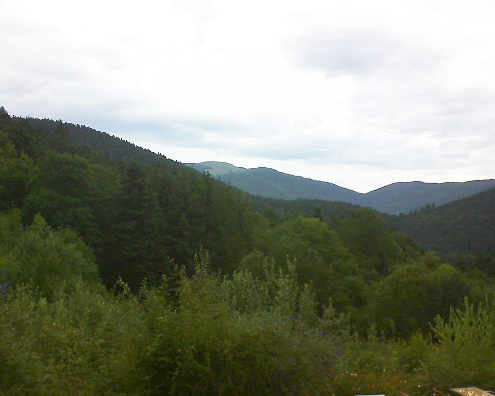 Le petit ballon vu depuis le Domaine Langmatt à Murbach le 02.08.2021 à 08:15 Le petit ballon (Alsace, Vosges) le 02.08.2021 à 08:15