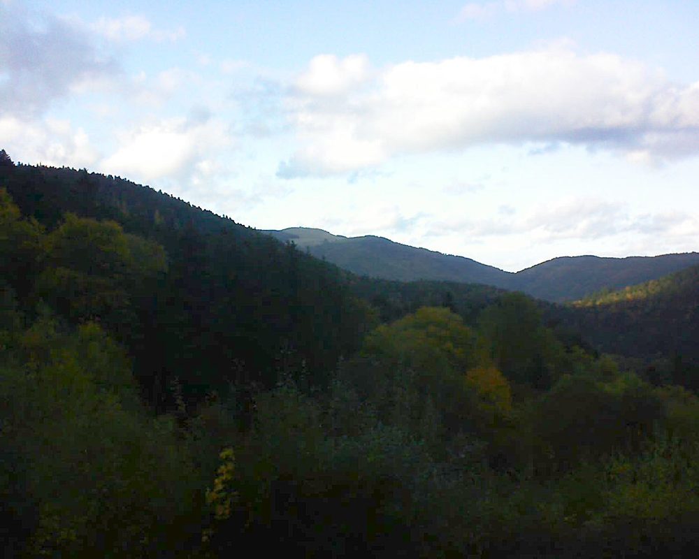 Le petit ballon vu depuis le Domaine Langmatt à Murbach le 21.10.2021 à 17:15 Le petit ballon (Alsace, Vosges) le 21.10.2021 à 17:15