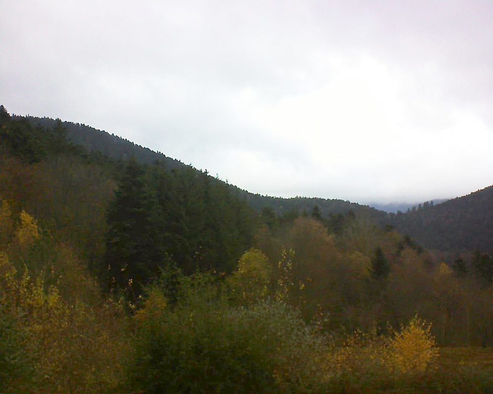Le petit ballon vu depuis le Domaine Langmatt à Murbach le 22.11.2021 à 12:15 Le petit ballon (Alsace, Vosges) le 22.11.2021 à 12:15