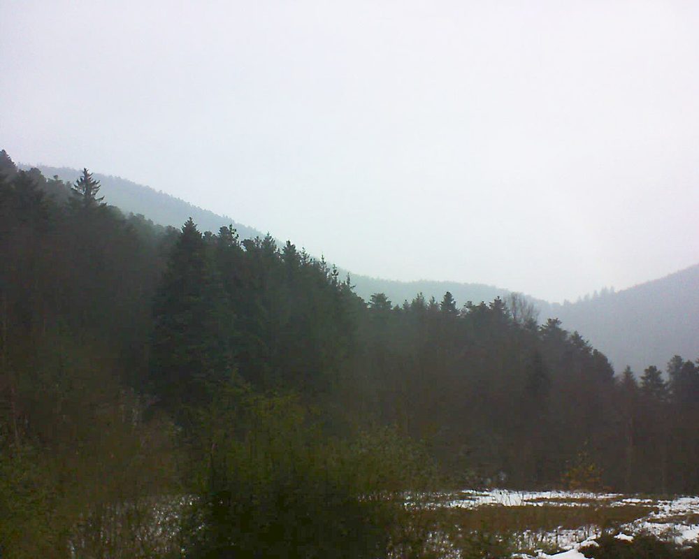 Le petit ballon vu depuis le Domaine Langmatt à Murbach le 01.12.2021 à 10:30 Le petit ballon (Alsace, Vosges) le 01.12.2021 à 10:30