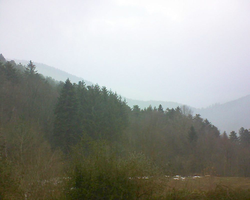 Le petit ballon vu depuis le Domaine Langmatt à Murbach le 02.12.2021 à 14:45 Le petit ballon (Alsace, Vosges) le 02.12.2021 à 14:45