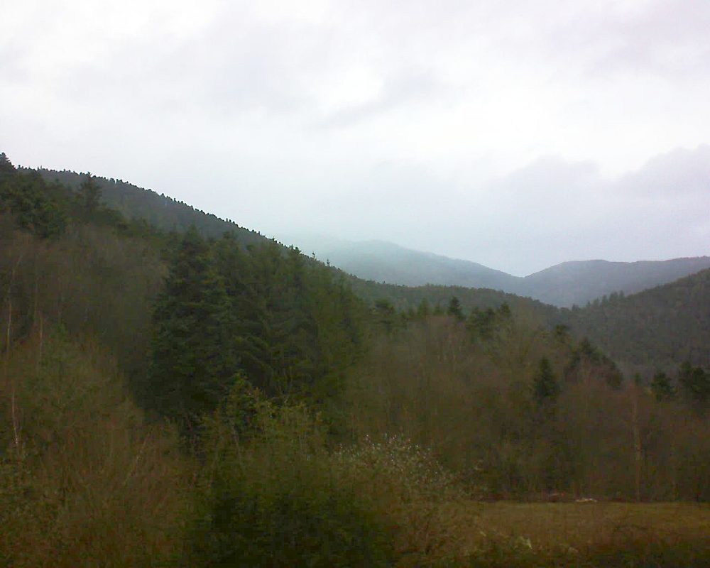 Le petit ballon vu depuis le Domaine Langmatt à Murbach le 28.12.2021 à 11:30 Le petit ballon (Alsace, Vosges) le 28.12.2021 à 11:30