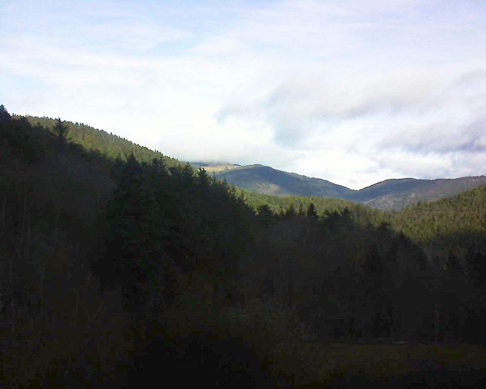 Le petit ballon vu depuis le Domaine Langmatt à Murbach le 30.12.2021 à 11:15 Le petit ballon (Alsace, Vosges) le 30.12.2021 à 11:15