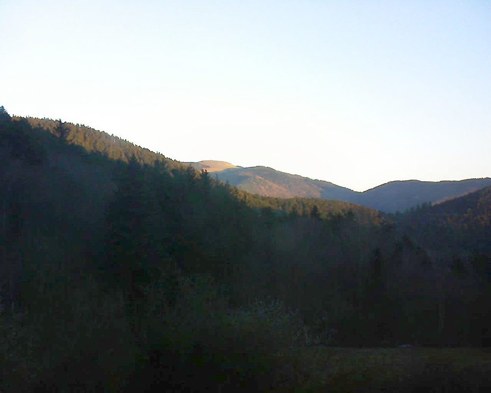 Le petit ballon vu depuis le Domaine Langmatt à Murbach le 31.12.2021 à 08:30 Le petit ballon (Alsace, Vosges) le 31.12.2021 à 08:30