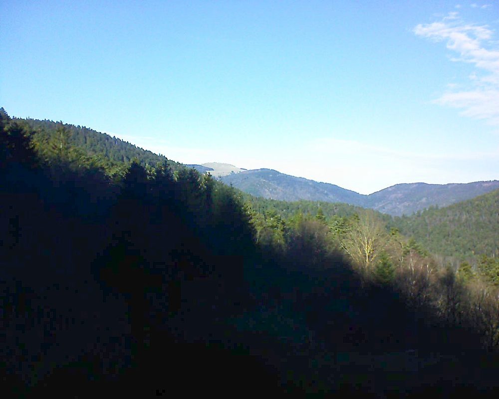 Le petit ballon vu depuis le Domaine Langmatt à Murbach le 31.12.2021 à 13:30 Le petit ballon (Alsace, Vosges) le 31.12.2021 à 13:30