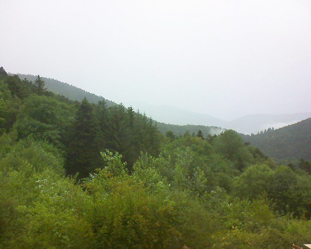 Le petit ballon vu depuis le Domaine Langmatt à Murbach le 22.06.2022 à 08:00 Le petit ballon (Alsace, Vosges) le 22.06.2022 à 08:00