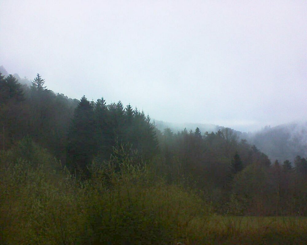 Le petit ballon vu depuis le Domaine Langmatt à Murbach le 03.04.2023 à 08:00 Le petit ballon (Alsace, Vosges) le 03.04.2023 à 08:00