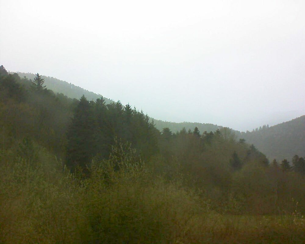 Le petit ballon vu depuis le Domaine Langmatt à Murbach le 13.04.2023 à 07:45 Le petit ballon (Alsace, Vosges) le 13.04.2023 à 07:45