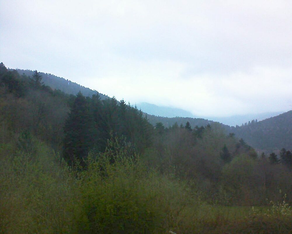 Le petit ballon vu depuis le Domaine Langmatt à Murbach le 19.04.2023 à 07:00 Le petit ballon (Alsace, Vosges) le 19.04.2023 à 07:00
